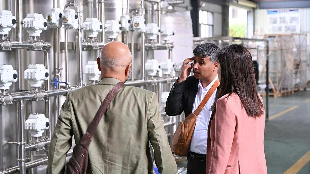 STARK (a COVNA Division) Welcomes Yemeni Clients for Factory Tour